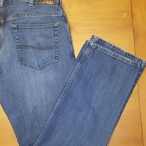 Lee MEN’S MODERN SERIES RELAXED BOOTCUT JEANS